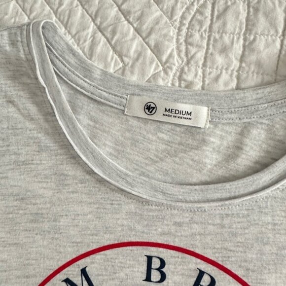 NWT Tom Brady Patriots Hall of Fame Induction Women's T-Shirt '47 Brand - Picture 2 of 10